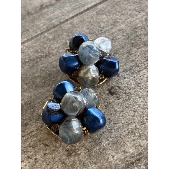 Lisner Clip Ons Earrings Vintage Blue Beads Gold Tone 50s - Picture 6 of 12